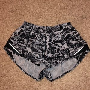 LULULEMON HOTTY HOT SHORT